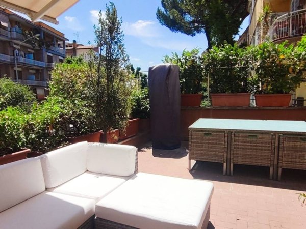 appartamento in vendita a Roma in zona Gianicolense
