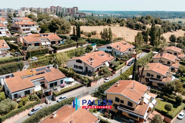 casa indipendente in vendita a Roma in zona EUR