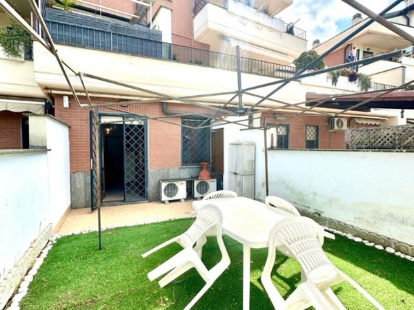 appartamento in vendita a Roma in zona Infernetto