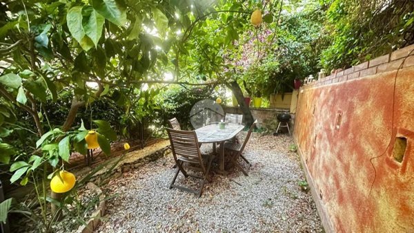 appartamento in vendita a Roma in zona Portuense