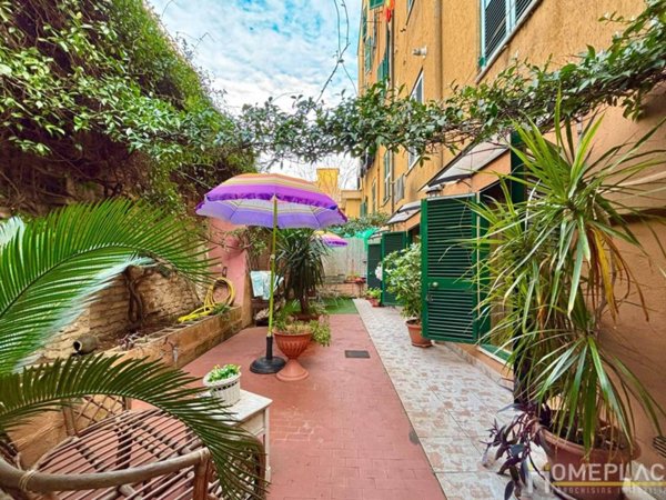 appartamento in vendita a Roma in zona Prenestino-Centocelle