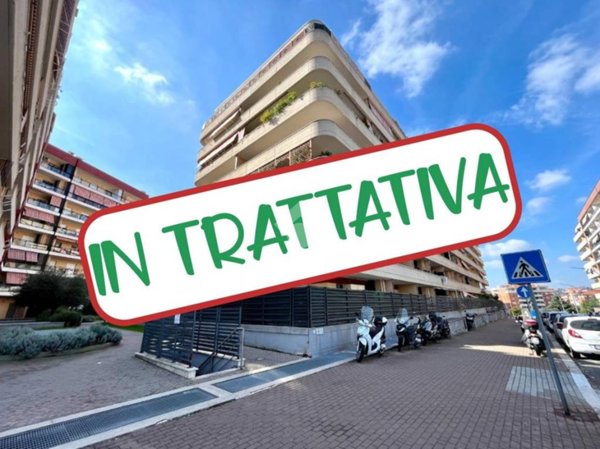 appartamento in vendita a Roma in zona Fonte Laurentina