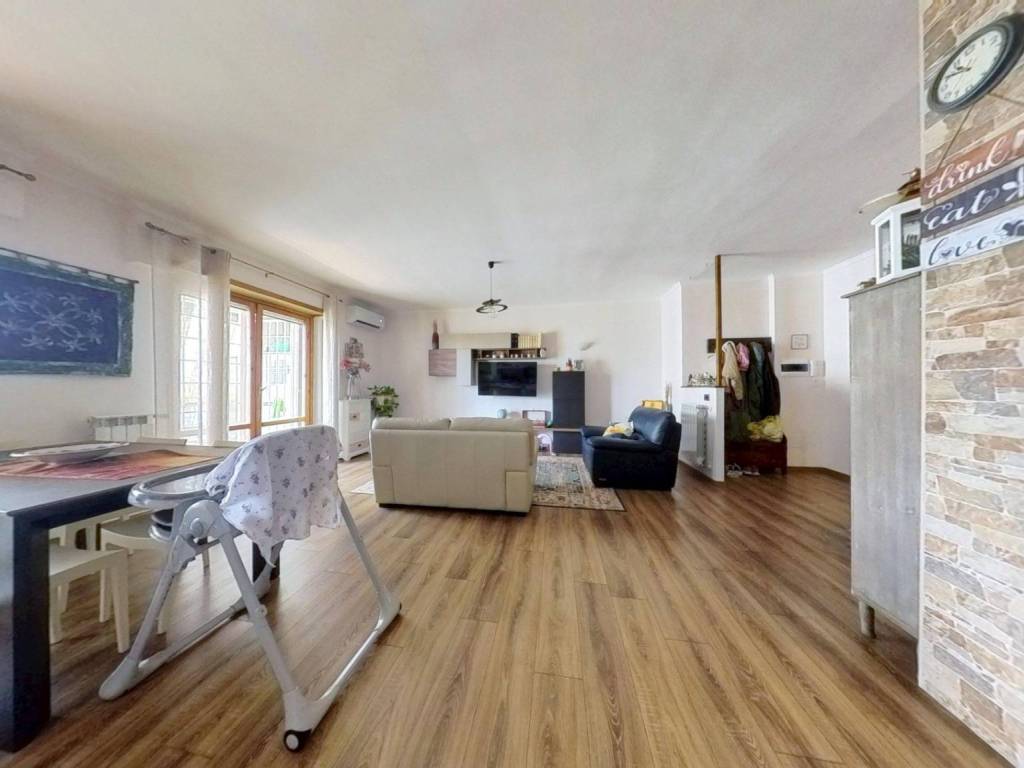 appartamento in vendita a Roma in zona Vitinia