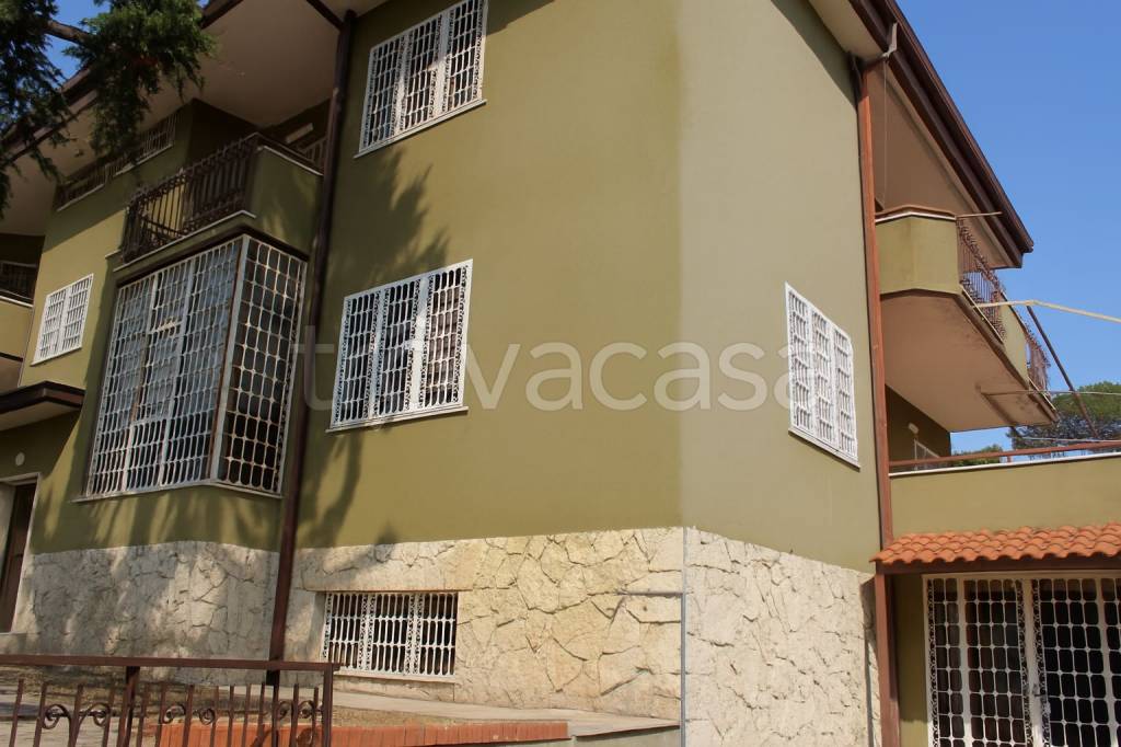 casa indipendente in vendita a Roma in zona Torrevecchia