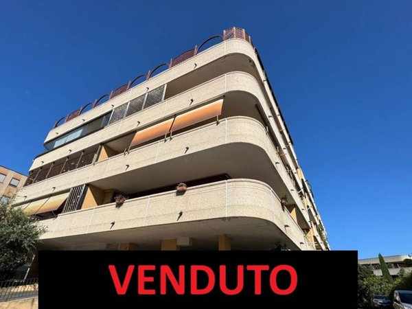 appartamento in vendita a Roma in zona Ostiense