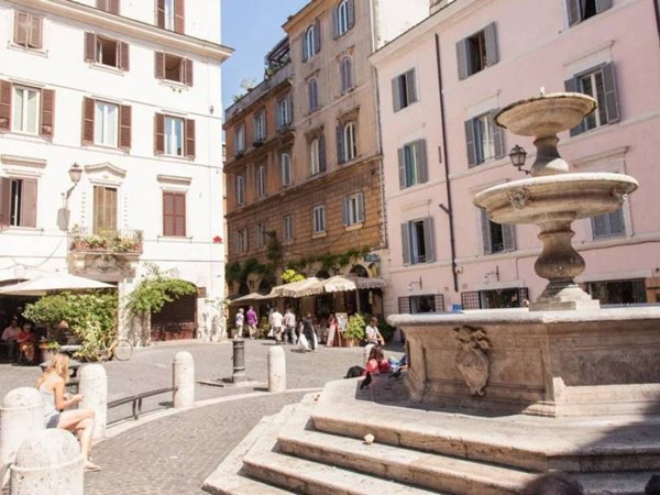 negozio in vendita a Roma in zona Centro Storico