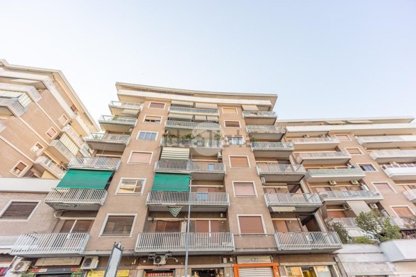 appartamento in vendita a Roma in zona Tuscolano