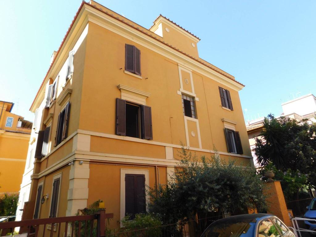 appartamento in vendita a Roma in zona Aurelio