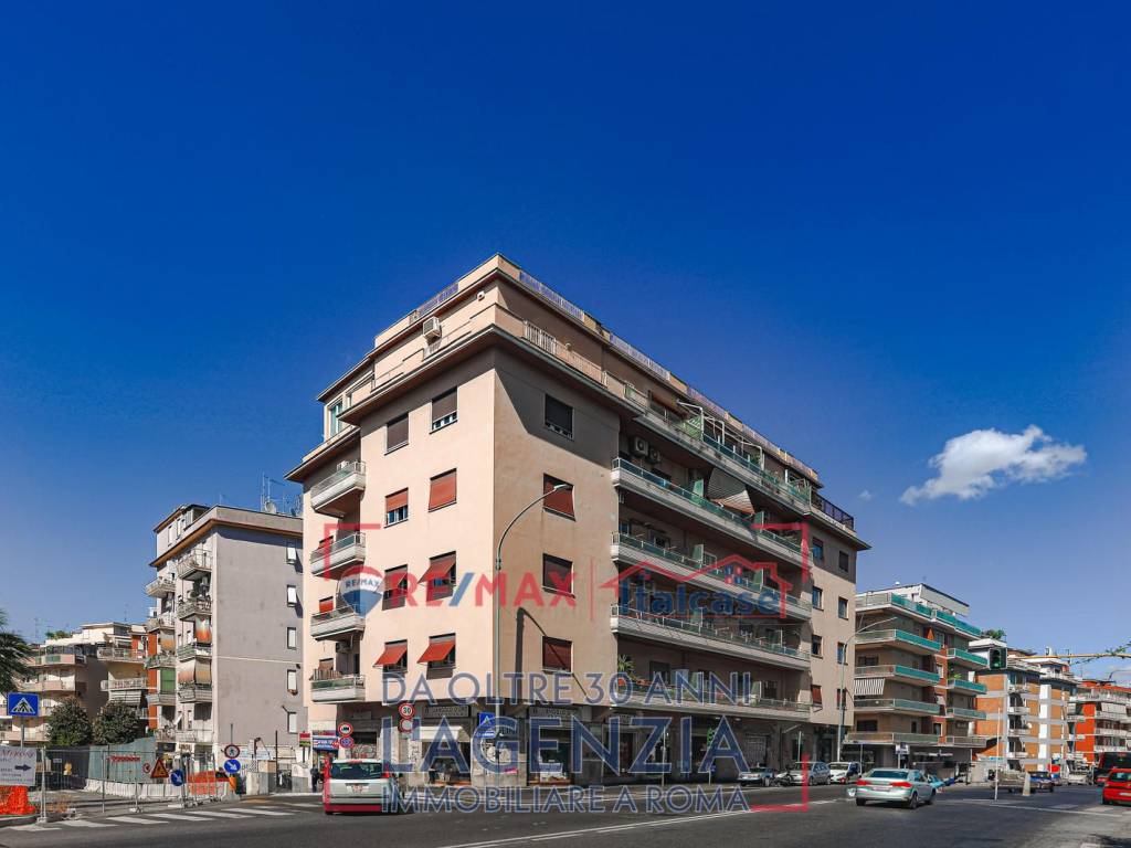 appartamento in vendita a Roma in zona Aurelio