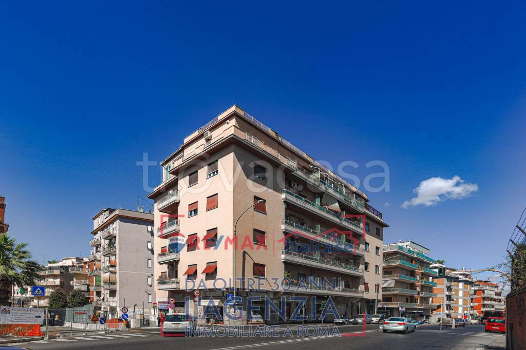 appartamento in vendita a Roma