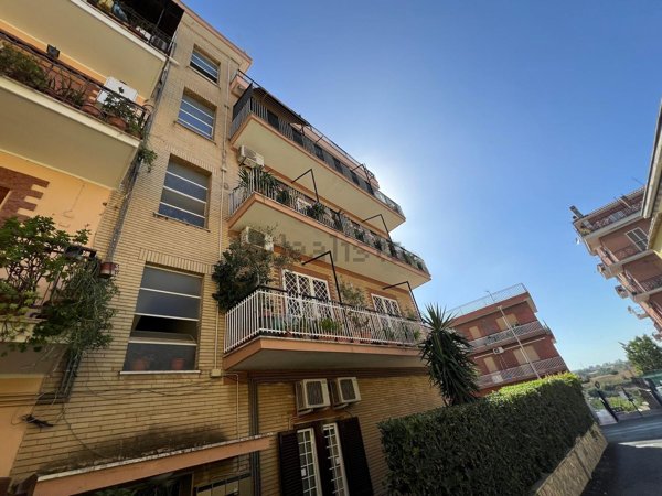 appartamento in vendita a Roma in zona Montespaccato
