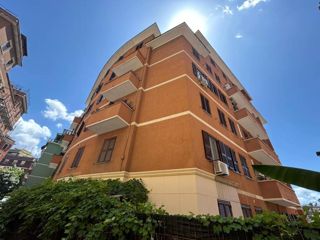 appartamento in vendita a Roma in zona Gianicolense