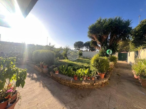 casa indipendente in vendita a Roma in zona Borghesiana