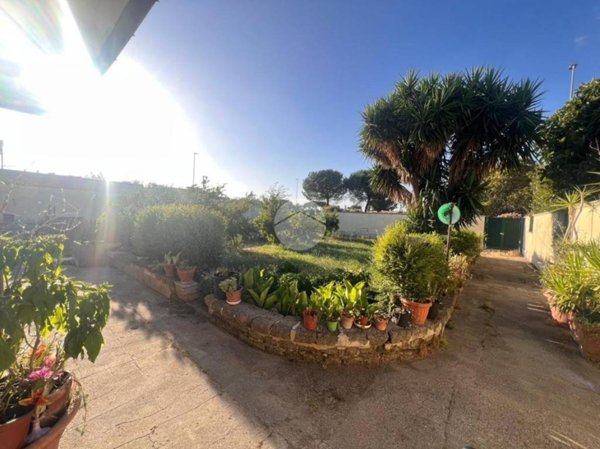 casa indipendente in vendita a Roma in zona Ponte Mammolo