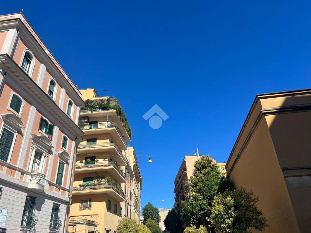 appartamento in vendita a Roma in zona Rione Monti/Campitelli