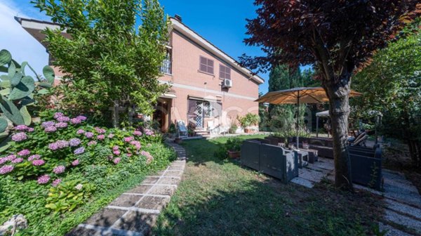 appartamento in vendita a Roma in zona Castel di Leva