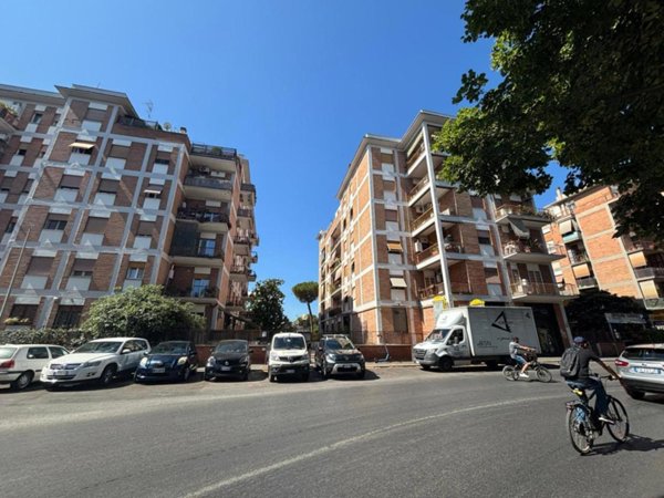 appartamento in vendita a Roma in zona Gianicolense
