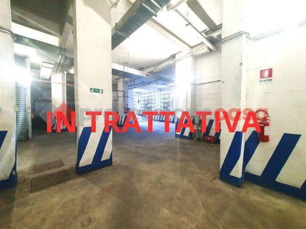 casa indipendente in vendita a Roma in zona Tuscolano