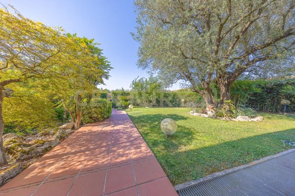 casa indipendente in vendita a Roma in zona Tor di Quinto