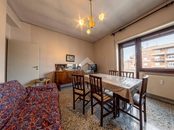 appartamento in vendita a Roma in zona Primavalle