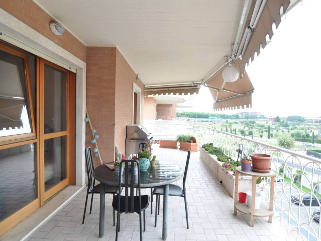 appartamento in vendita a Roma in zona EUR