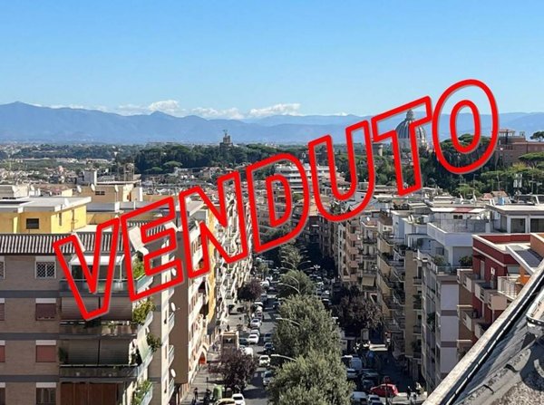appartamento in vendita a Roma in zona Aurelio