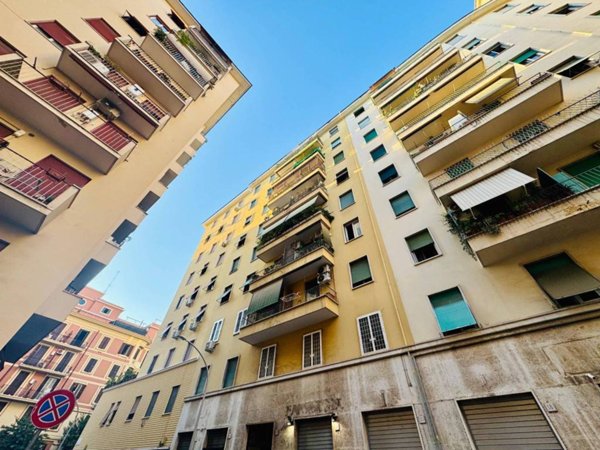 appartamento in vendita a Roma in zona Appio Latino