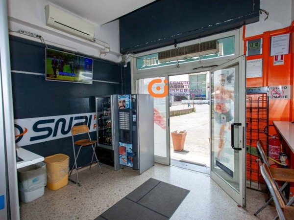 negozio in vendita a Roma in zona Prima Porta