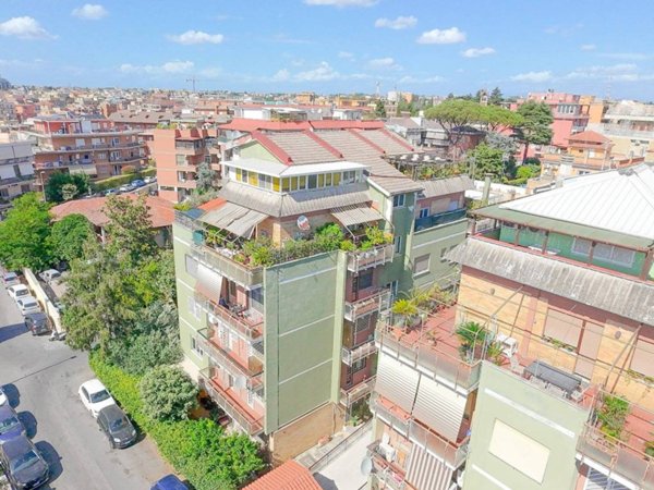 appartamento in vendita a Roma in zona Aurelio