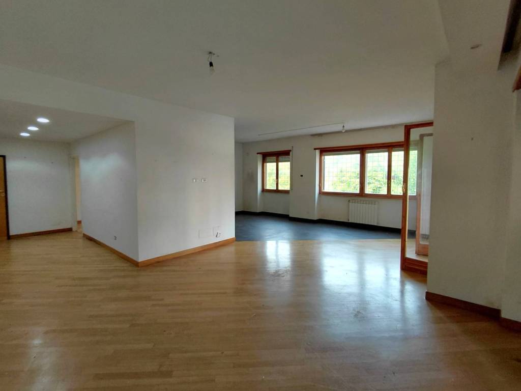 appartamento in vendita a Roma in zona Ponte Mammolo