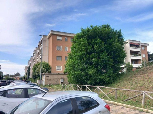 appartamento in vendita a Roma in zona Ponte di Nona
