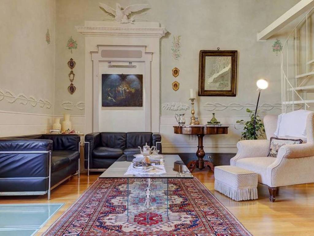 appartamento in vendita a Roma in zona Rione Monti/Campitelli