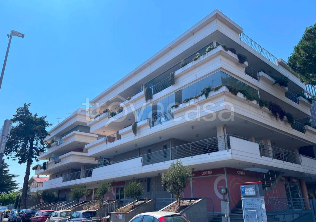 appartamento in vendita a Roma in zona Acilia
