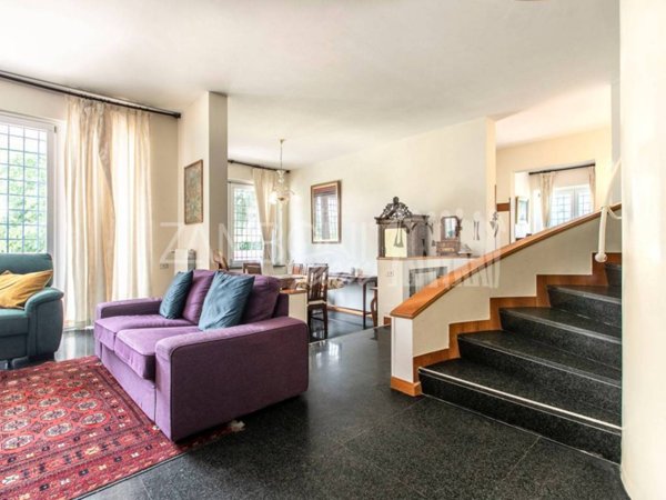 casa indipendente in vendita a Roma in zona Axa