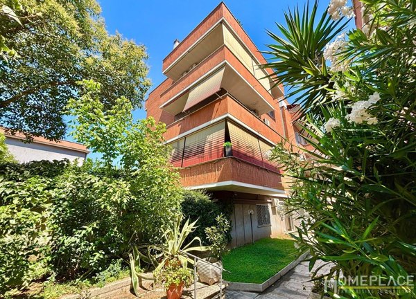 appartamento in vendita a Roma in zona Torre Maura