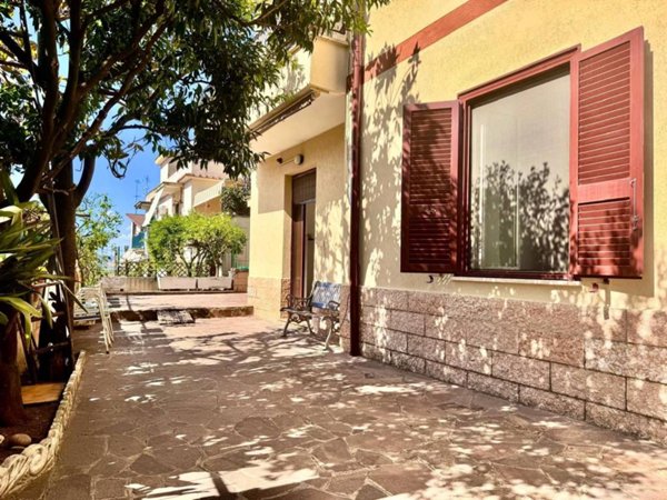 appartamento in vendita a Roma in zona Sette Bagni
