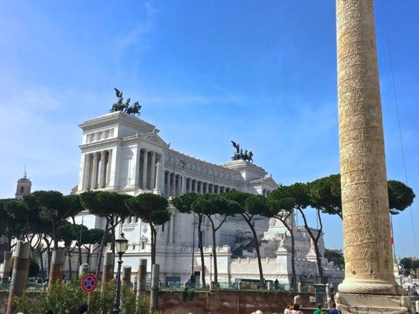 appartamento in vendita a Roma in zona Trevi-Colonna