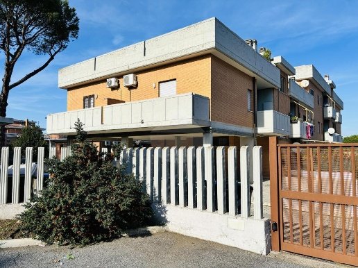 appartamento in vendita a Roma in zona Tor Vergata/Torrenova