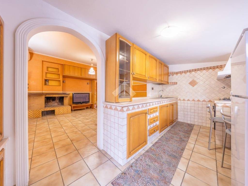 appartamento in vendita a Roma in zona Castelverde