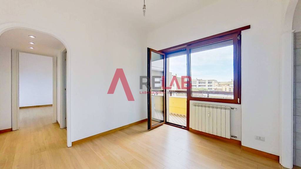 appartamento in vendita a Roma in zona Ostia