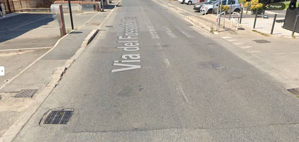 negozio in vendita a Roma in zona Castelverde