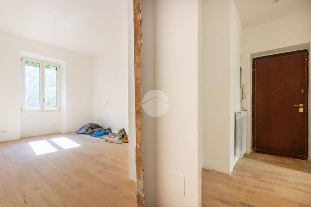 appartamento in vendita a Roma in zona Ostiense