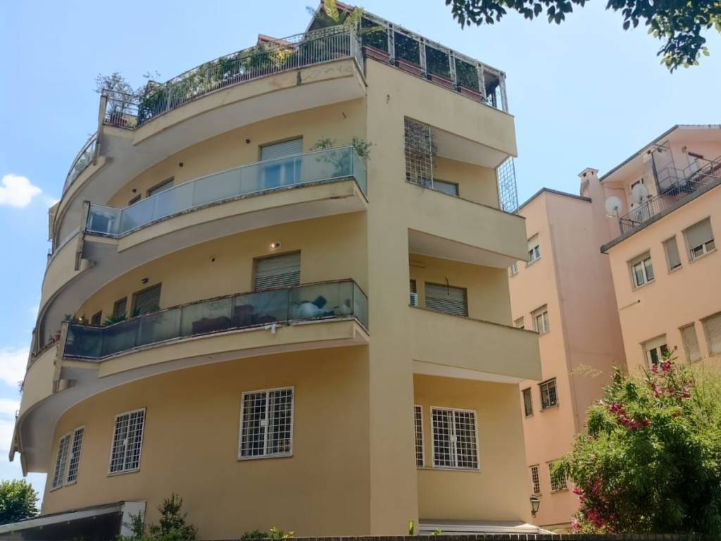 appartamento in vendita a Roma in zona Della Vittoria