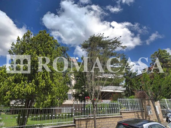 appartamento in vendita a Roma in zona Torrino