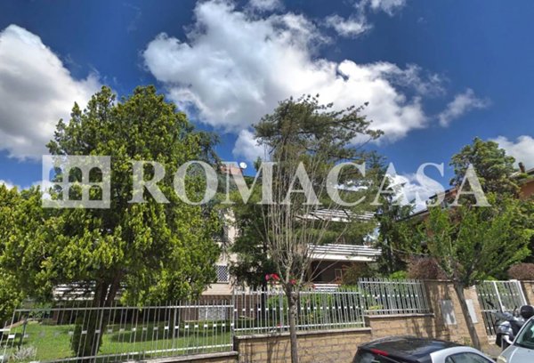 appartamento in vendita a Roma in zona Mostacciano