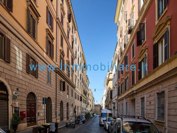 appartamento in vendita a Roma in zona Rione Monti/Campitelli
