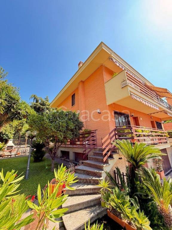 casa indipendente in vendita a Roma in zona La Pisana