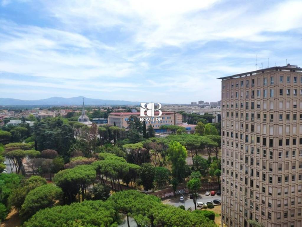 appartamento in vendita a Roma in zona EUR