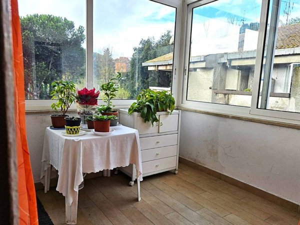appartamento in vendita a Roma in zona Tomba di Nerone