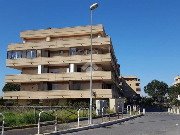 appartamento in vendita a Roma in zona Ponte di Nona